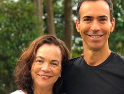 cesar-tralli-se-emociona-ao-reler-carta-escrita-para-mae,-que-faleceu-ha-3-anos