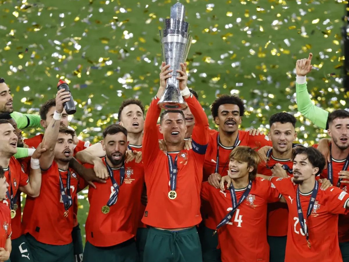 em-discurso-realizado-durante-premiacao,-cristiano-ronaldo-admite-uso-de-ia