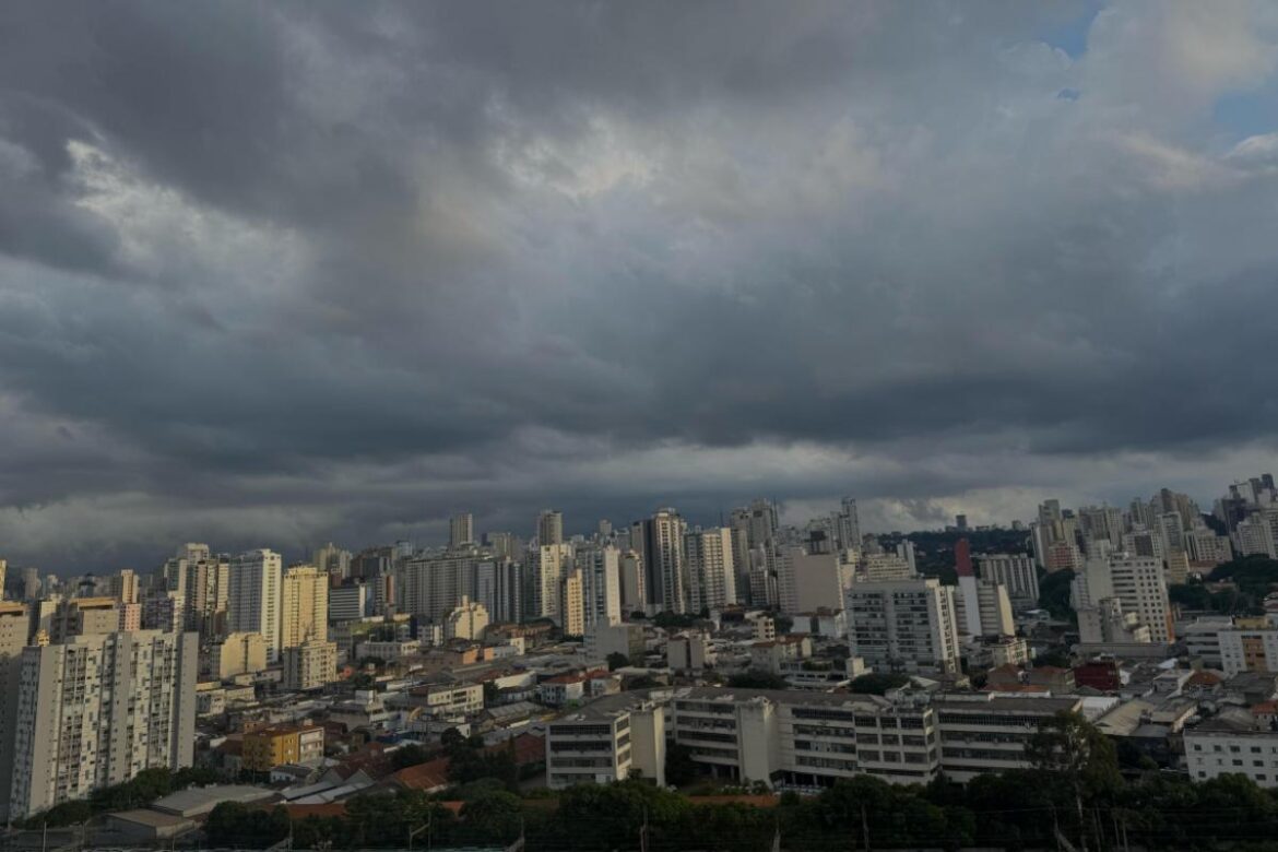 sao-paulo-recebe-alerta-severo-para-fortes-chuvas-nesta-sexta-feira