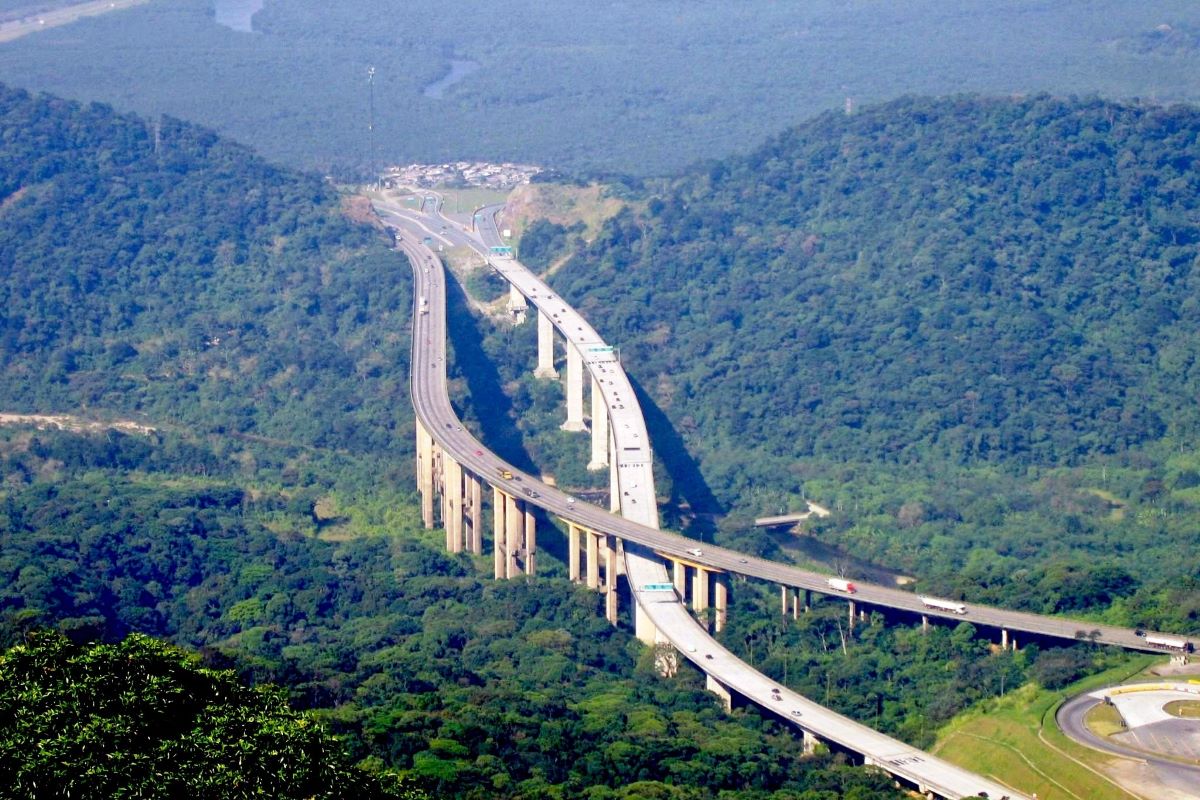 maior-tunel-do-pais:-mpsp-apura-projeto-de-nova-pista-na-imigrantes