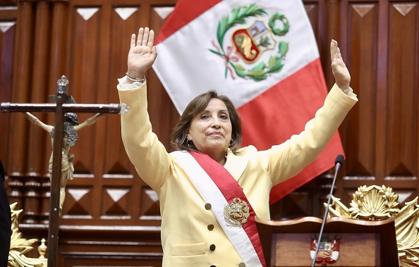 congresso-do-peru-destituiu-presidente-por-incapacidade-moral.-entenda