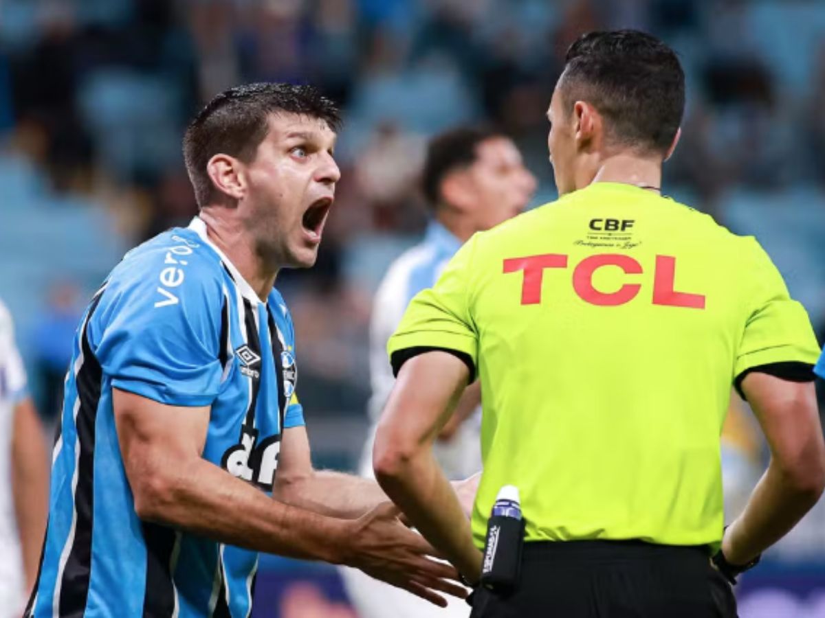 erros-em-serie:-confira-os-lances-que-marcaram-a-arbitragem-no-brasileirao-2025