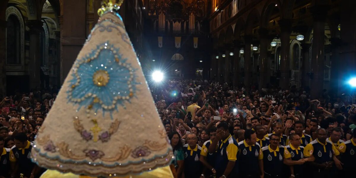 romaria-fluvial-antecede-procissao-do-cirio-de-nazare,-em-belem