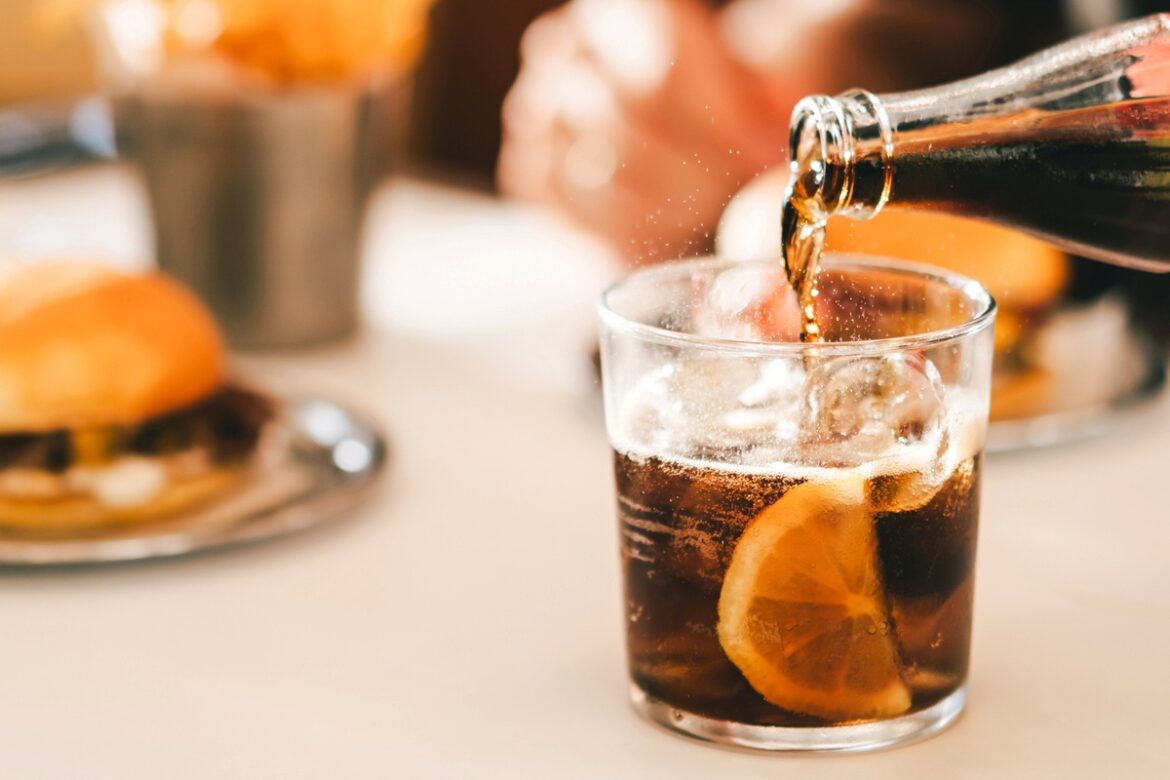 refrigerantes-“zero”-aumentam-risco-de-gordura-no-figado,-diz-estudo