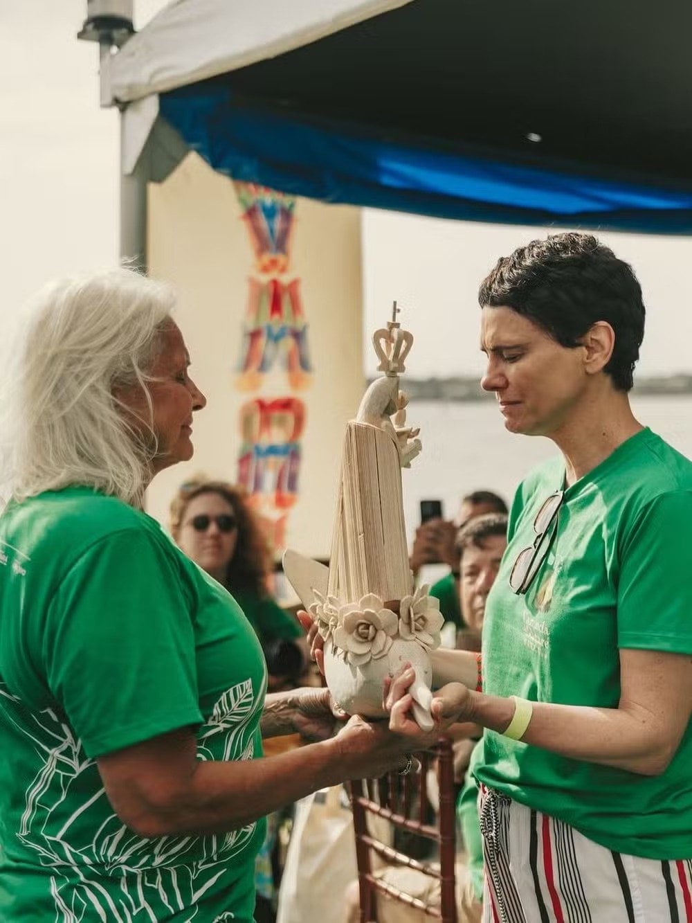 fafa-de-belem-reune-famosos-para-cirio-fluvial-no-rio-guama,-em-belem-(pa)