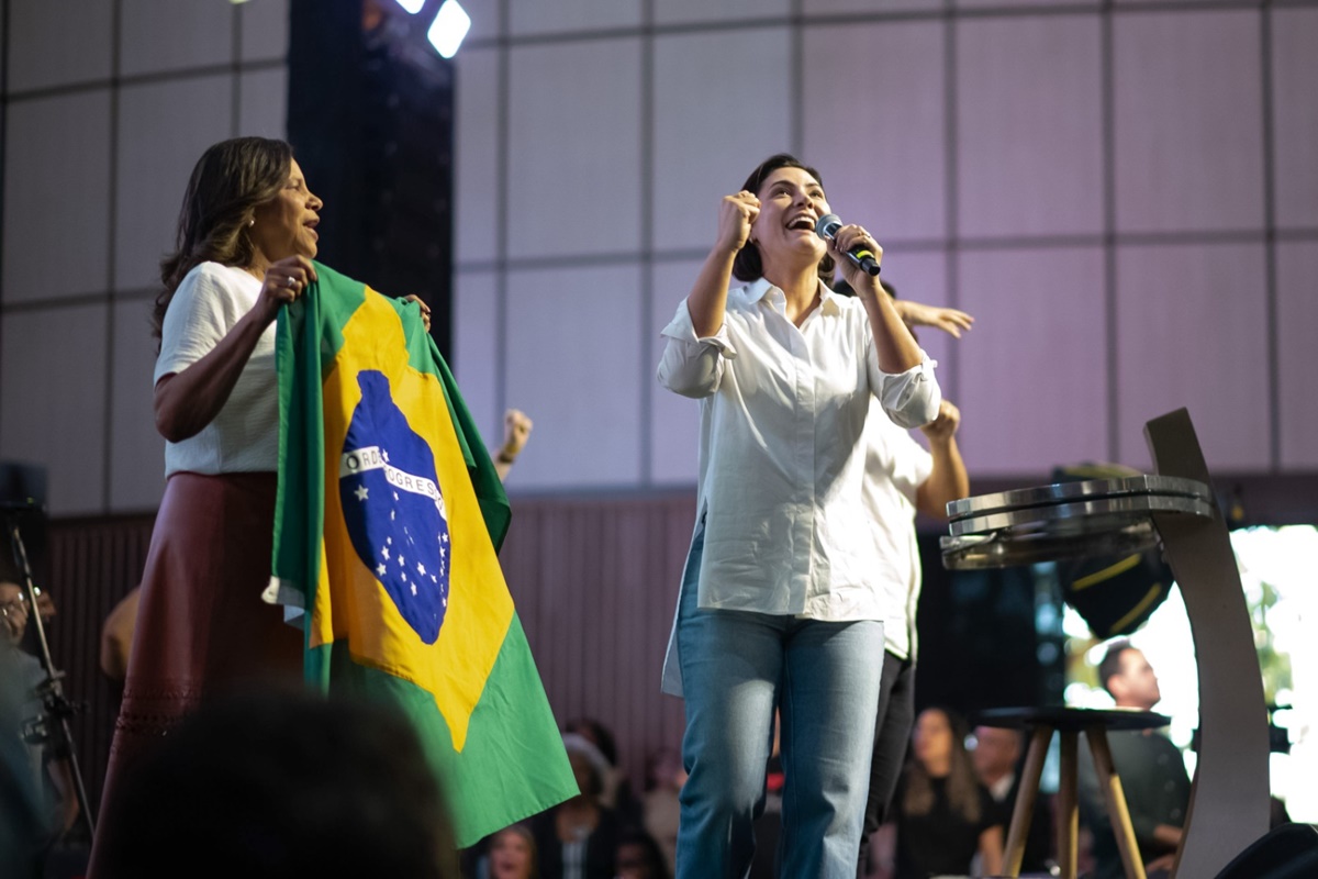 michelle-ataca-lula-e-janja:-“casalzinho-que-demoniza-israel”