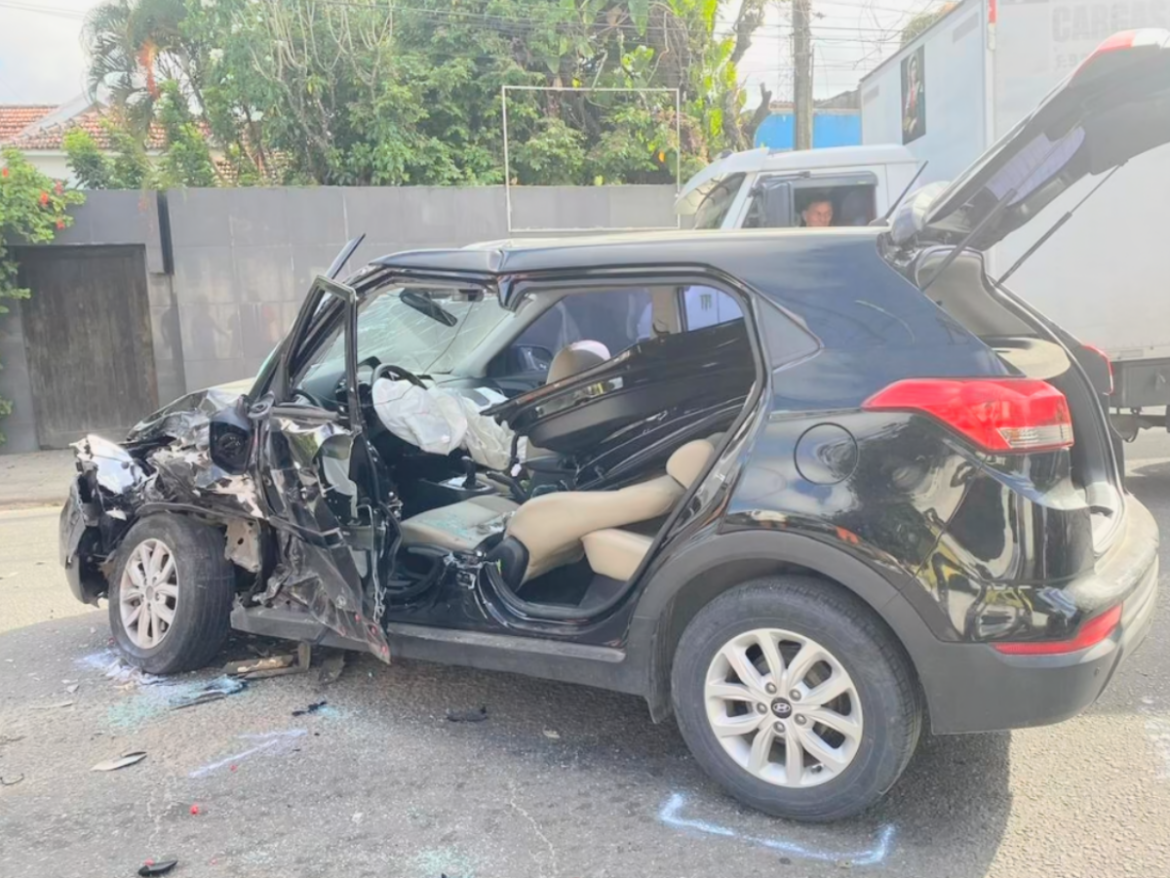 nasceu-de-novo:-irma-de-gil-do-vigor-sofre-grave-acidente-de-carro;-veja-imagens