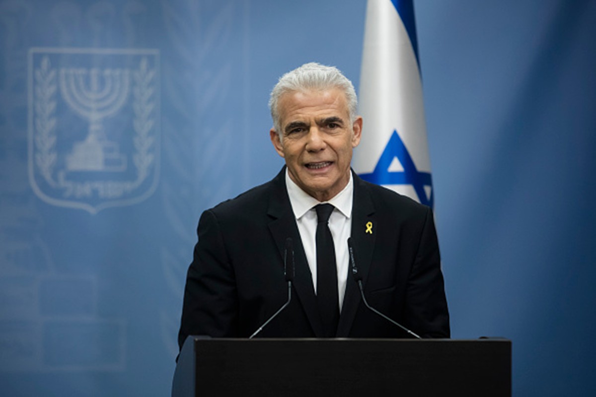 lider-da-oposicao-de-israel-nega-genocidio-e-fome-na-guerra-em-gaza