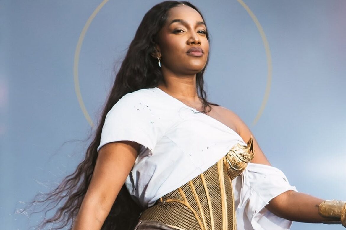 equipe-blinda-iza-e-ameaca-reporter-durante-evento,-diz-jornalista