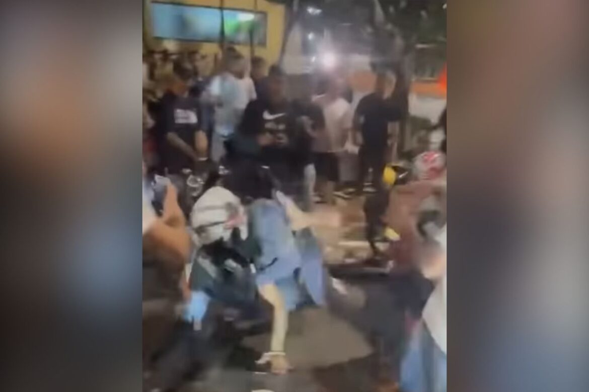 video:-pm-e-agredido-por-motociclistas-apos-evento-no-abc-paulista