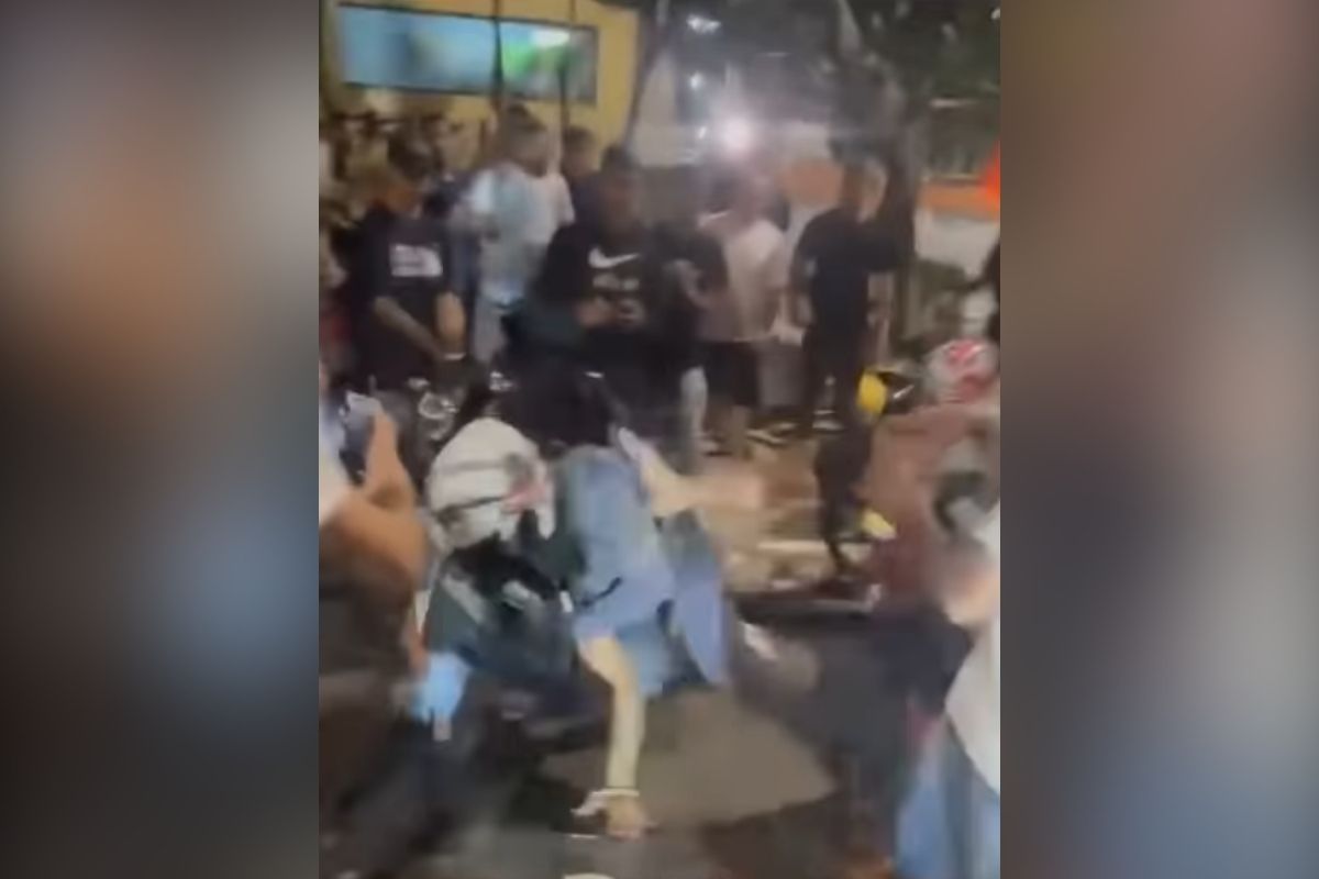 video:-pm-e-agredido-por-motociclistas-apos-evento-no-abc-paulista