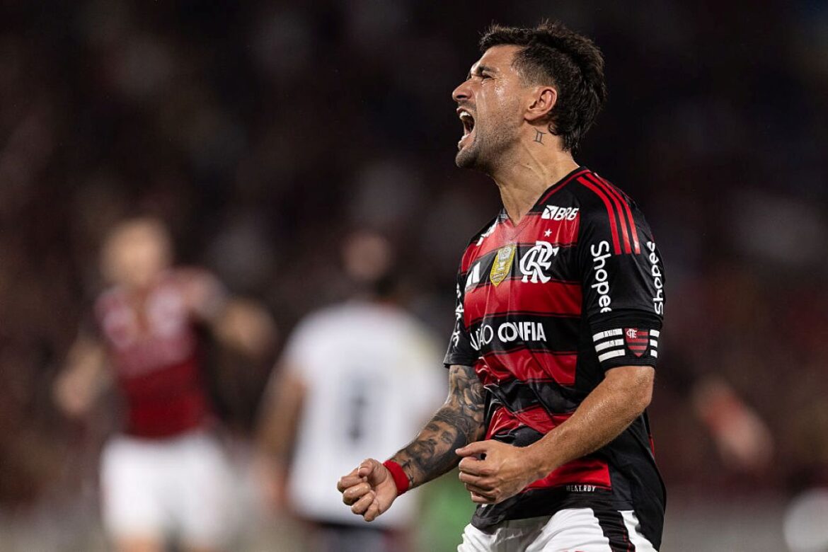 flamengo-encaminha-renovacao-de-contrato-com-de-arrascaeta;-confira