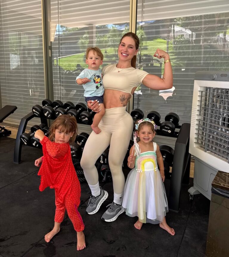 Virginia Fonseca alcança 53 milhões de seguidores, o equivalente a 670 Maracanãs lotados Virginia Fonseca alcança 53 milhões de seguidores, o equivalente a 670 Maracanãs lotados