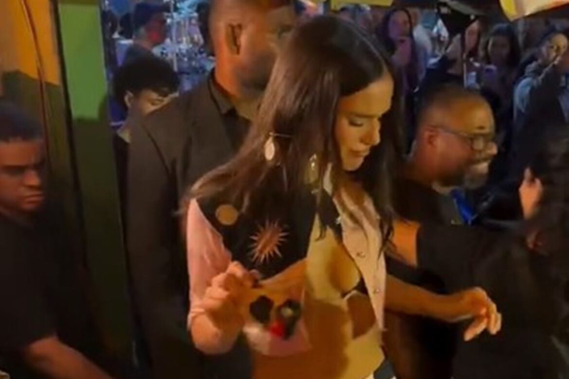 video-de-bruna-marquezine-em-samba-do-rj-viraliza;-assista