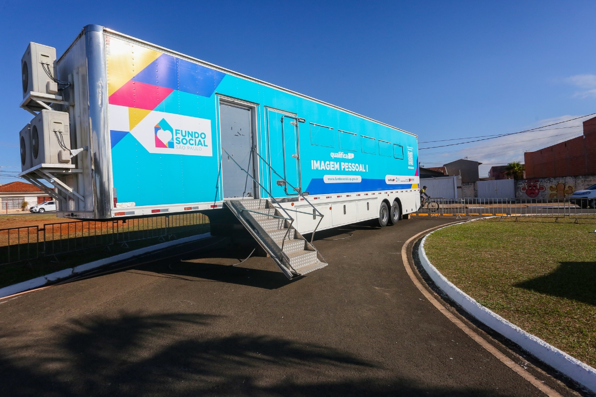 carretas-do-fundo-social-levam-cursos-gratuitos-por-toda-sao-paulo