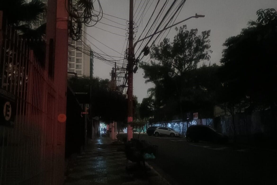 apagao-nacional-afetou-cerca-de-1-milhao-de-imoveis-em-sao-paulo