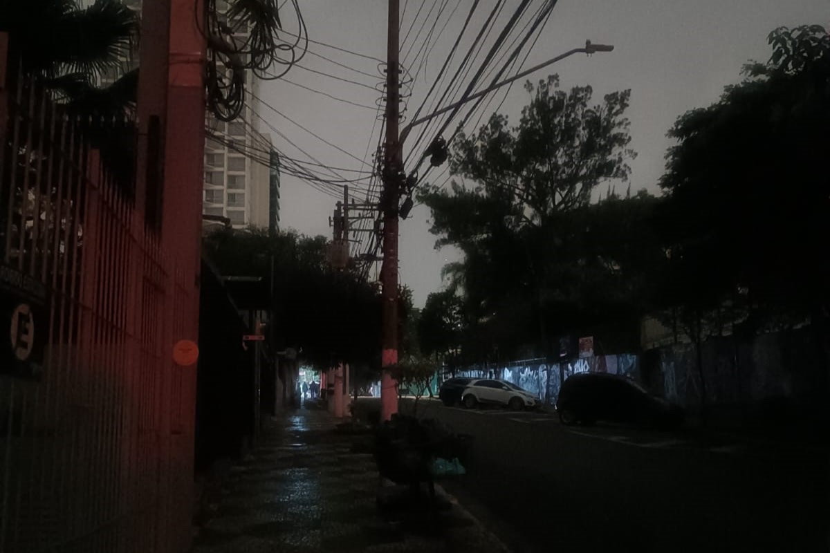 apagao-nacional-afetou-cerca-de-1-milhao-de-imoveis-em-sao-paulo