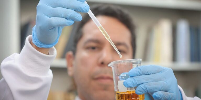 Rio investiga cinco casos suspeitos de intoxicação por metanol Rio investiga cinco casos suspeitos de intoxicação por metanol