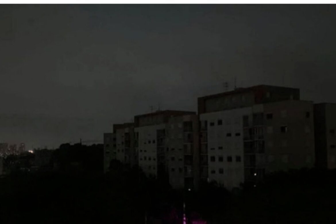 sc:-apagao-nacional-deixou-88-mil-predios-sem-luz-por-mais-de-uma-hora