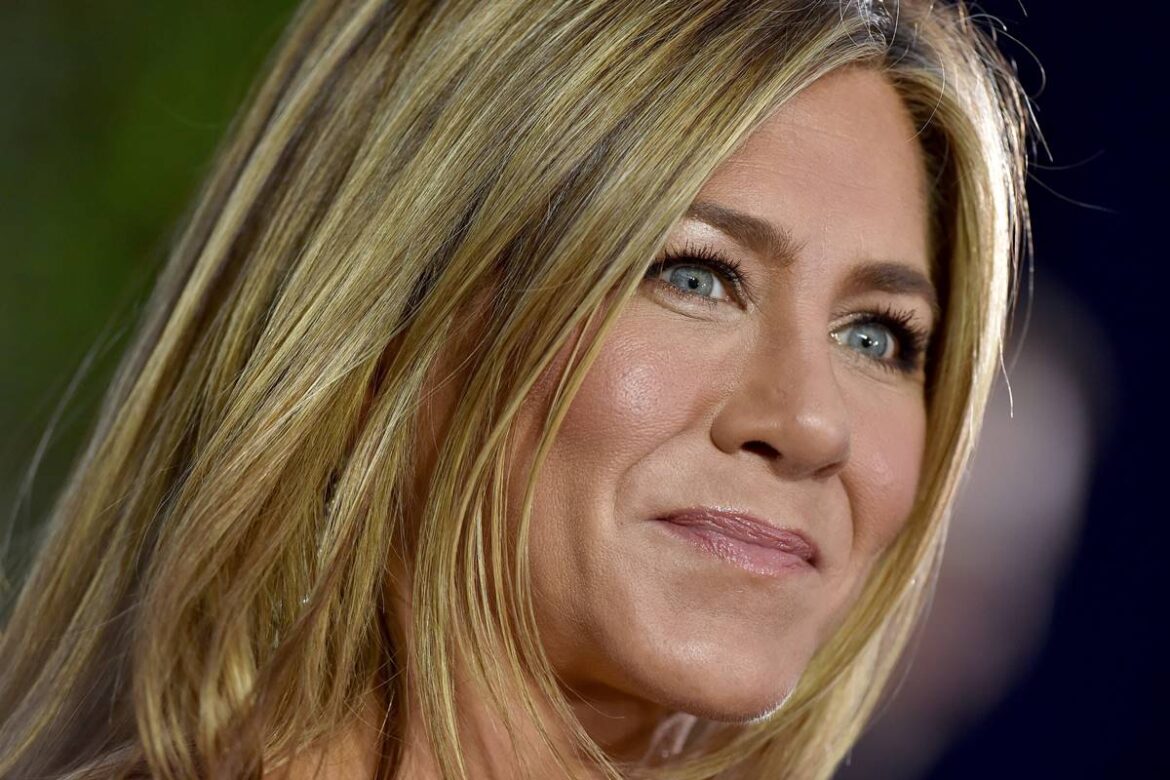 jennifer-aniston-abre-o-jogo-sobre-adocao:-“queria-meu-proprio-dna”