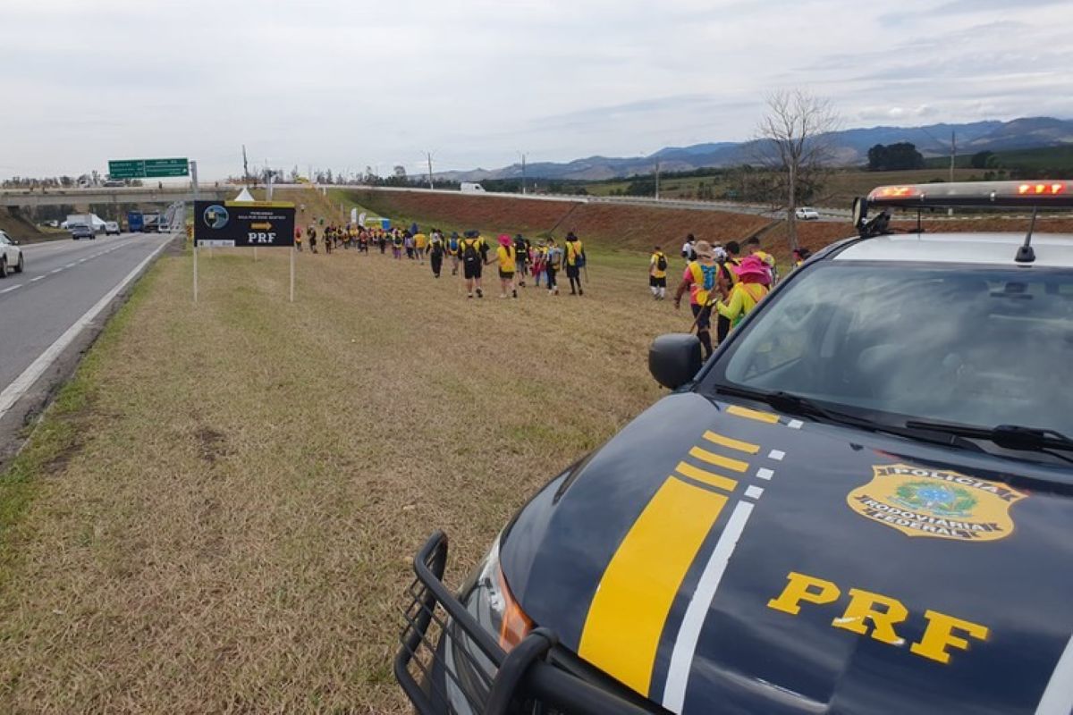 operacao-aparecida-2025:-prf-divulga-balanco-de-blitze-na-dutra.-veja