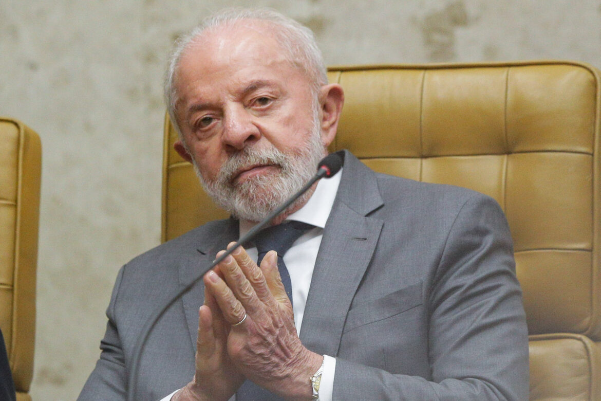 lula-se-reuniu-com-cotado-ao-stf-antes-receber-ministros-no-alvorada