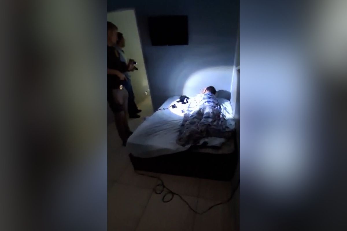 video:-suspeito-de-dar-golpe-do-“falso-advogado”-e-encontrado-dormindo