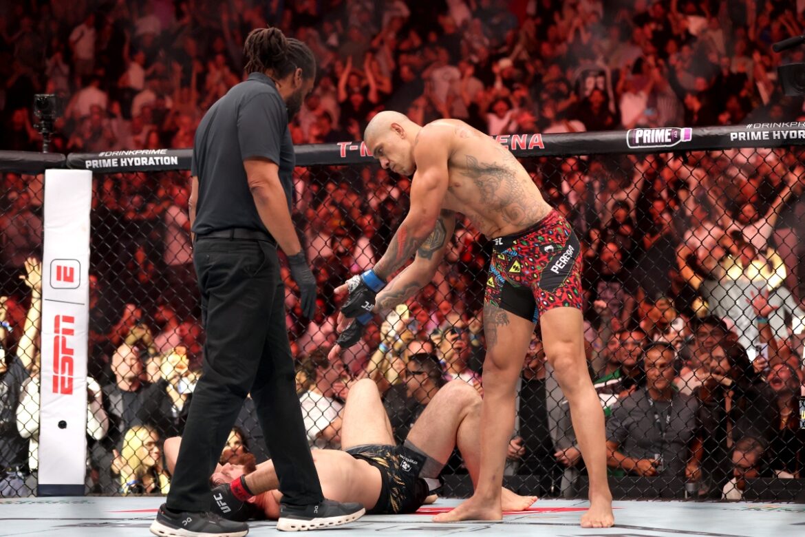 alex-poatan-questiona-suposta-lesao-de-ankalaev-no-ufc-320:-“estranho”