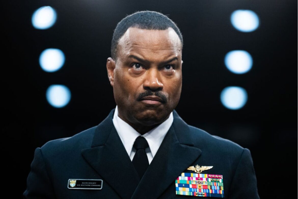 eua:-almirante-responsavel-por-operacoes-na-america-latina-se-demite