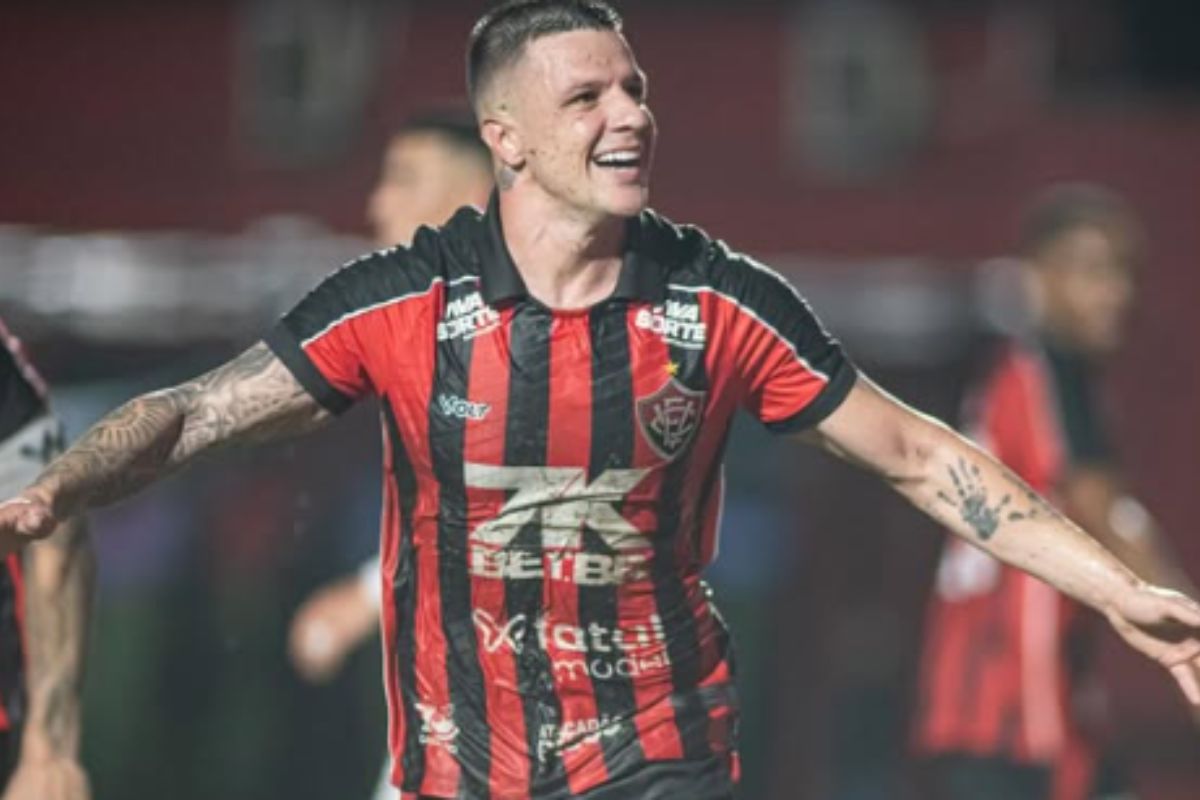 vitoria-vence-o-classico-contra-o-bahia-e-encerra-jejum-de-uma-decada