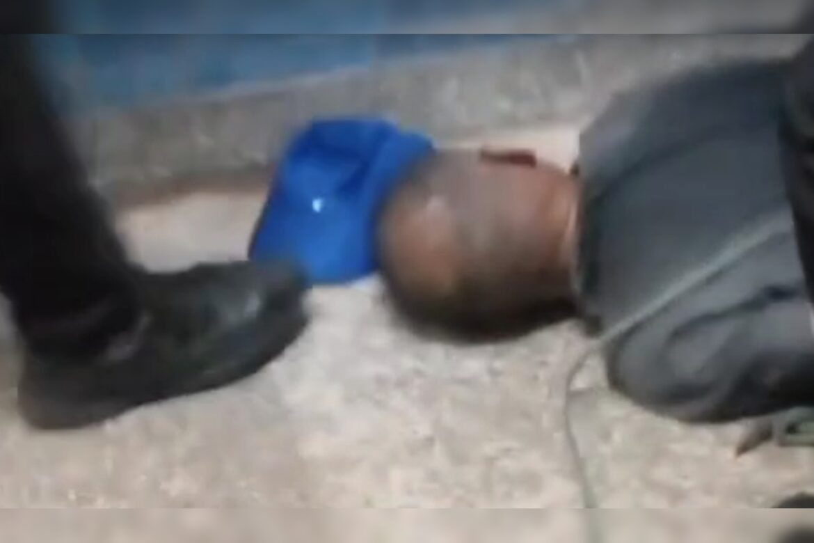 video:-ladrao-de-celulares-e-contido-por-populares-em-terminal-do-brt