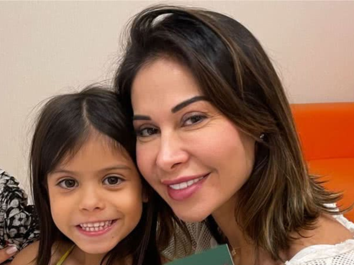 “No meu domínio, só escuta louvor”, responde Maíra sobre a filha escutar ou não funk