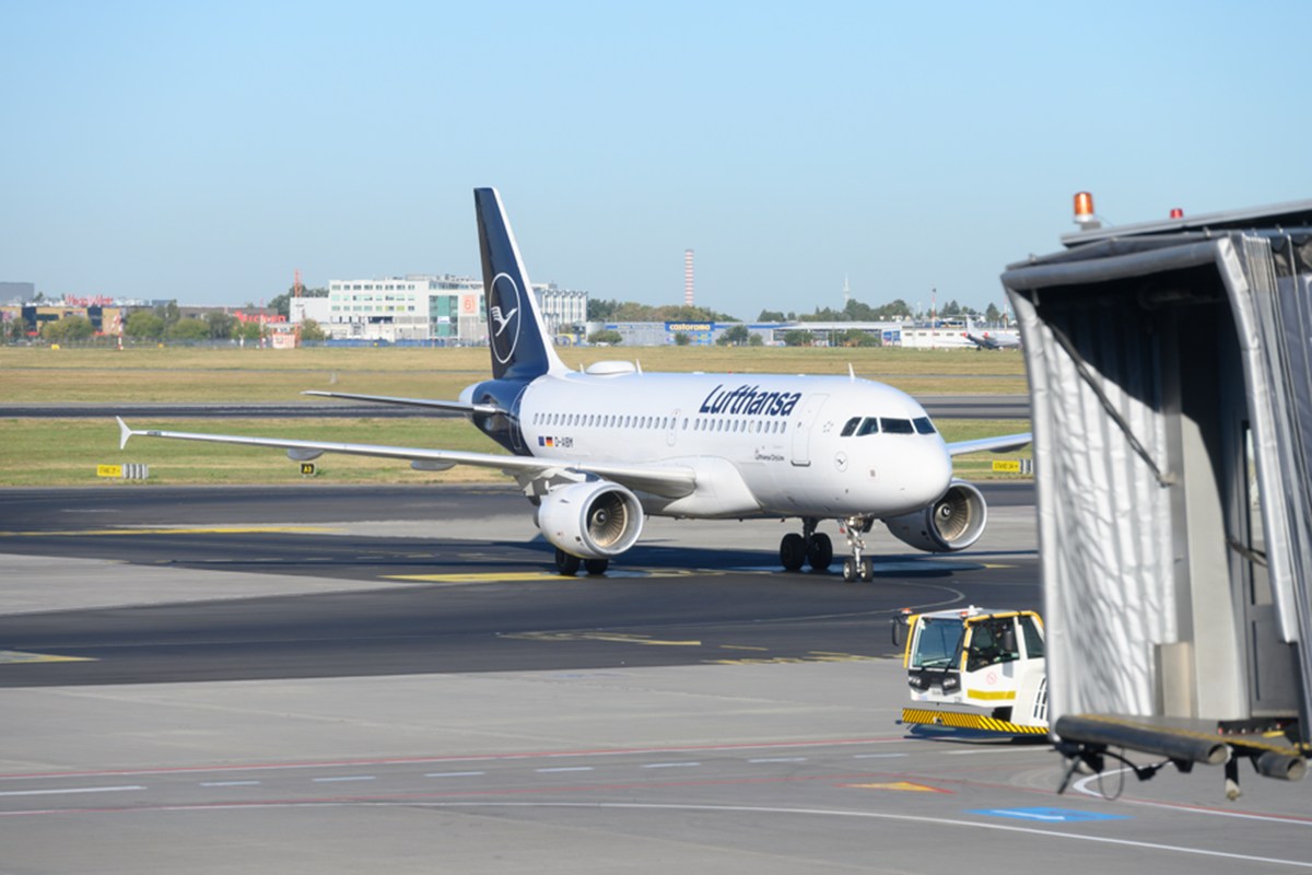 pt-e-pl-se-unem-contra-cobranca-por-bagagem-de-mao-em-voos