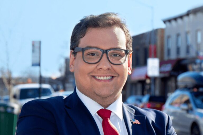 Trump concede perdão a George Santos, ex-deputado condenado por fraude