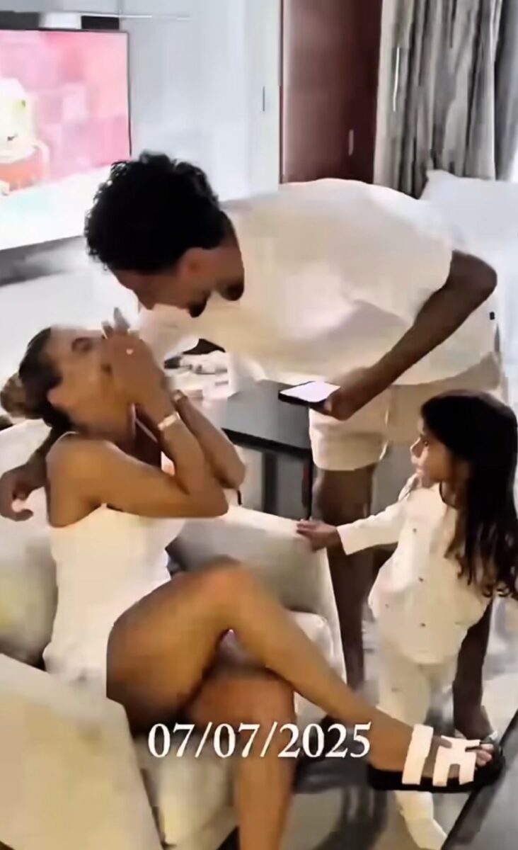 familia-crescendo!-marquinhos,-da-selecao,-e-esposa-revelam-sexo-do-bebe-em-cha-emocionante