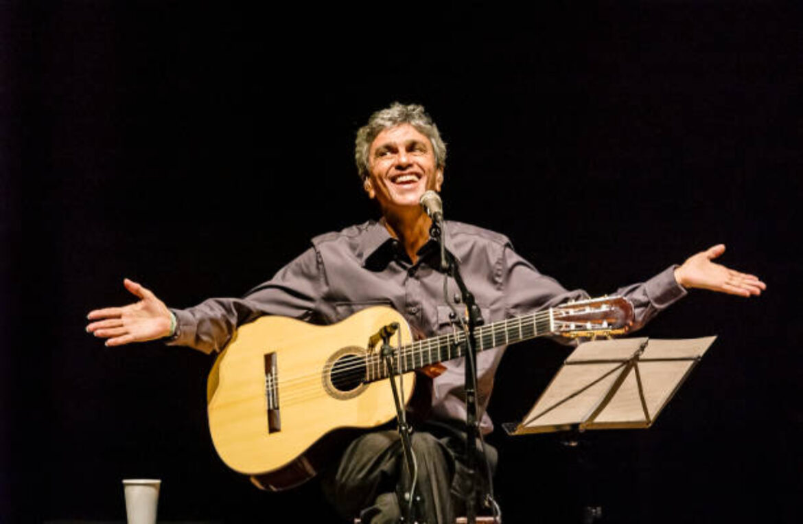 caetano-veloso-encerra-o-festival-estilo-brasil-com-show-historico