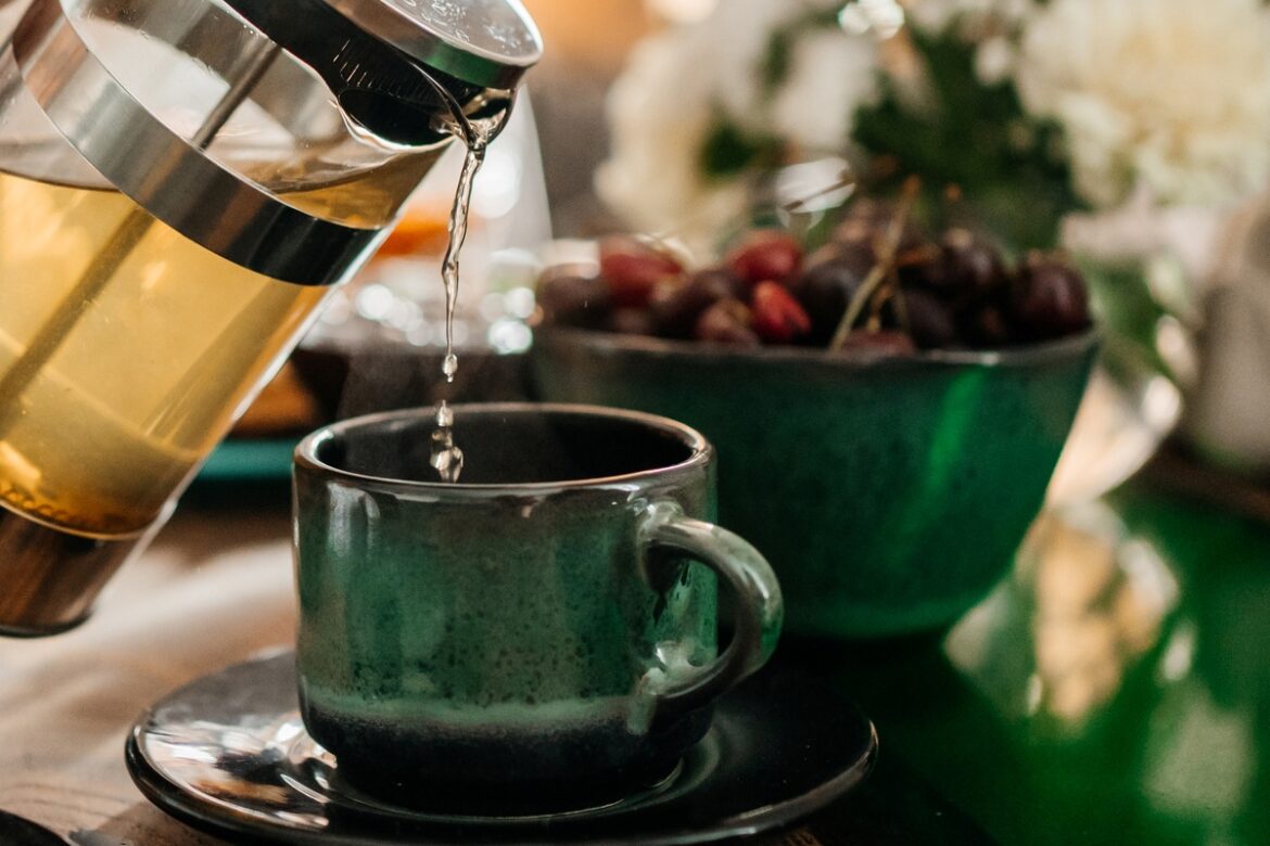 sono-detox:-veja-cha-que-ajuda-a-relaxar-e-ainda-desinflama-o-figado