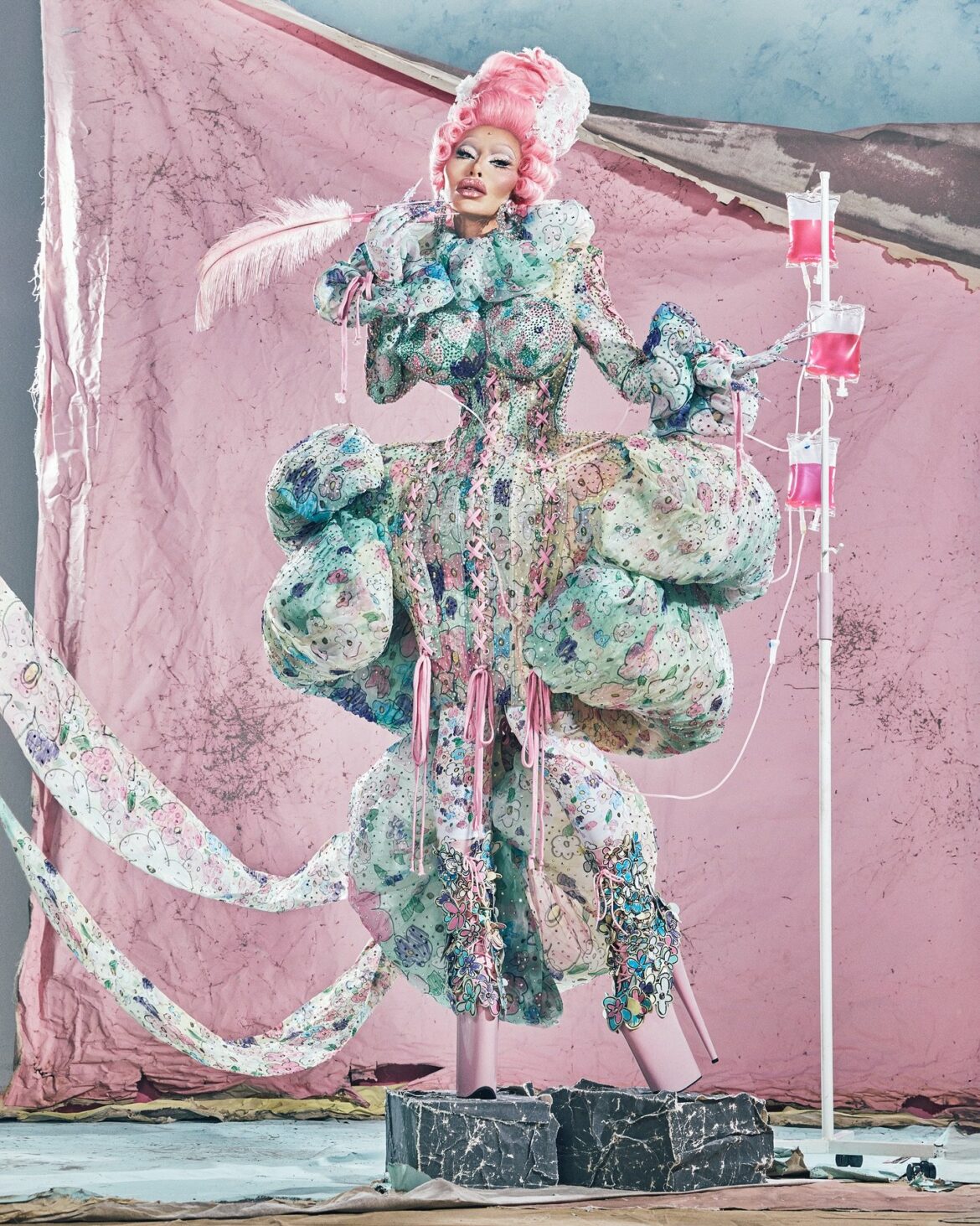 fantasiada,-sabrina-sato-manda-recado-para-nicolas:-“vai-ter-uma-nova-mulher”