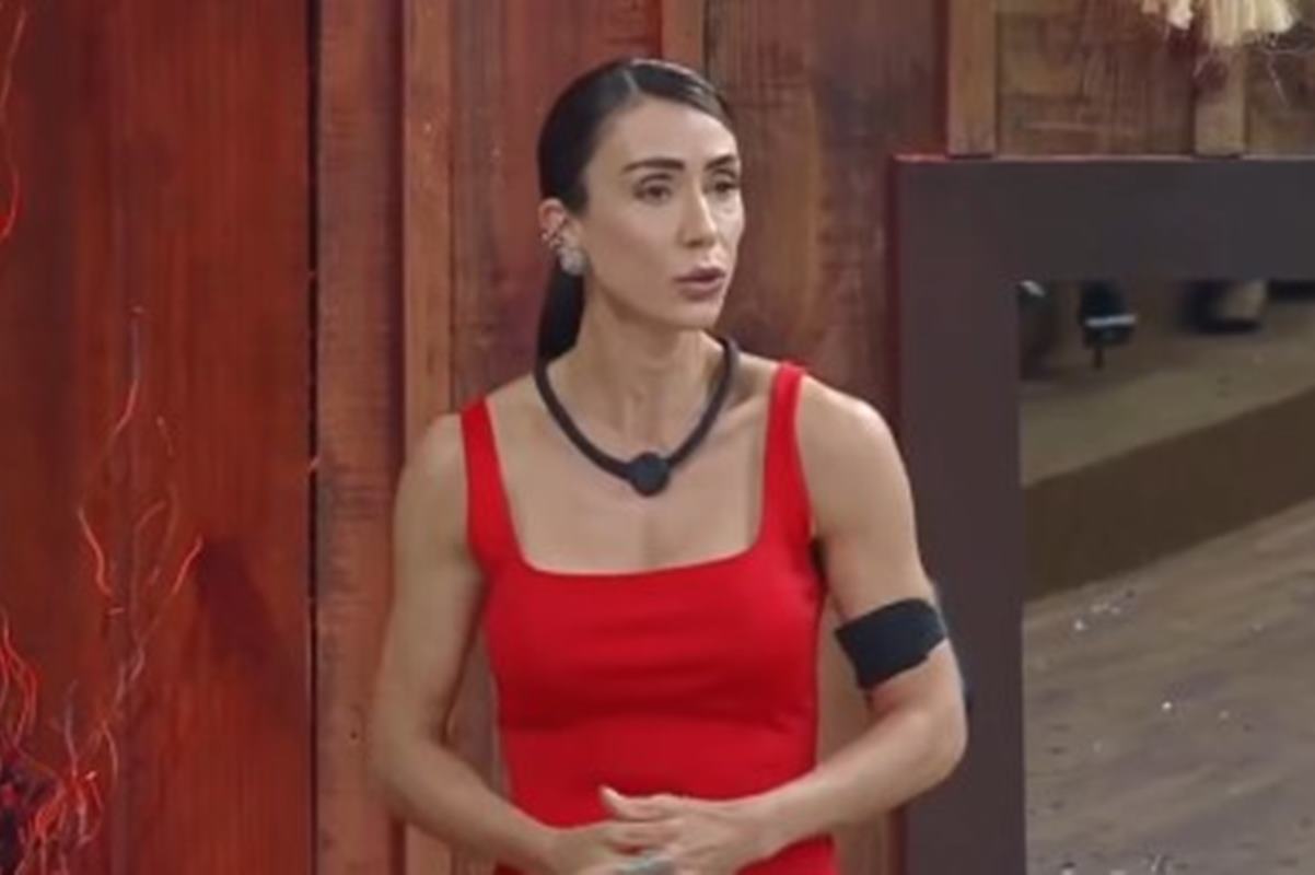 a-fazenda-17:-casada,-michelle-barros-choca-ao-assumir-paixao-por-shia