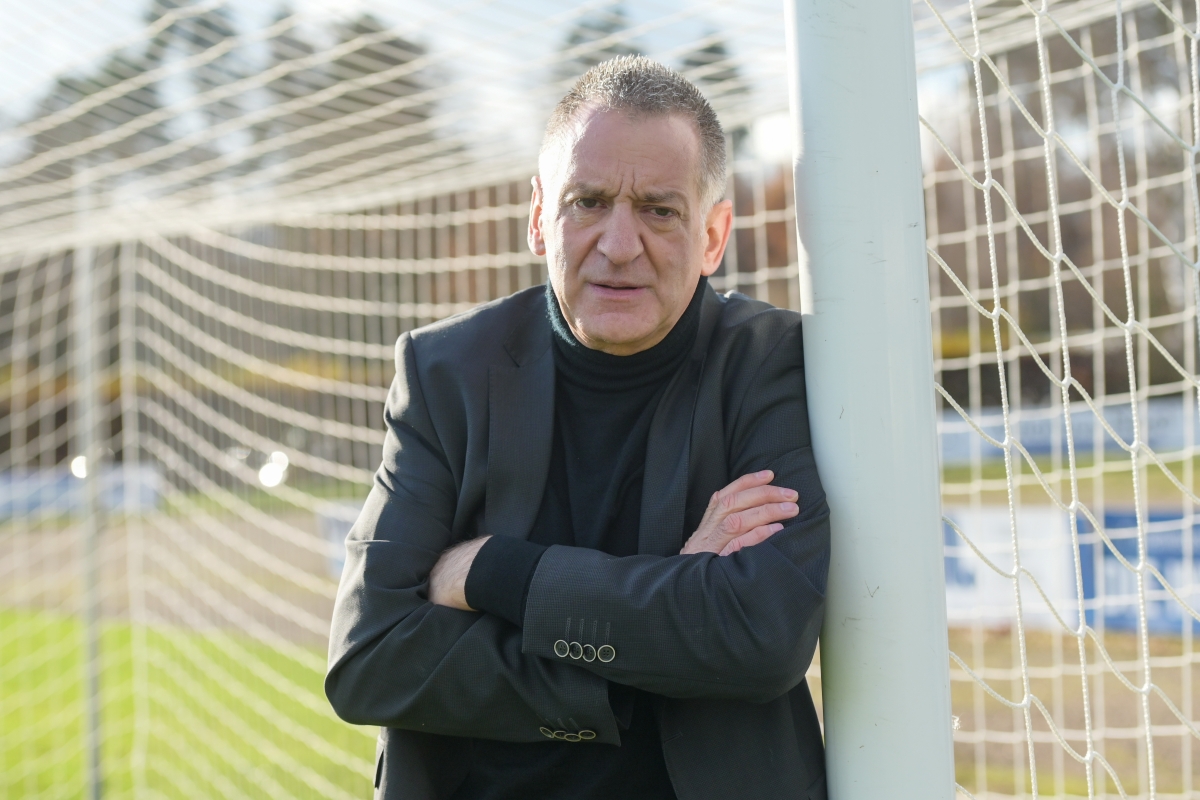 ex-city-revela-ter-perdido-fortuna-e-hoje-depende-de-beneficio-social