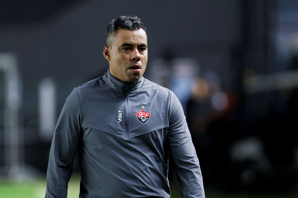 jair-ventura-exalta-resultado-e-revela-pacto-com-jogadores-do-vitoria