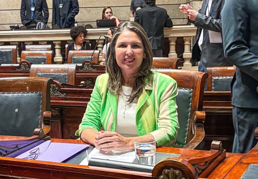 Mulheres vítimas de violência no Rio passam a ter atendimento odontológico garantido por lei