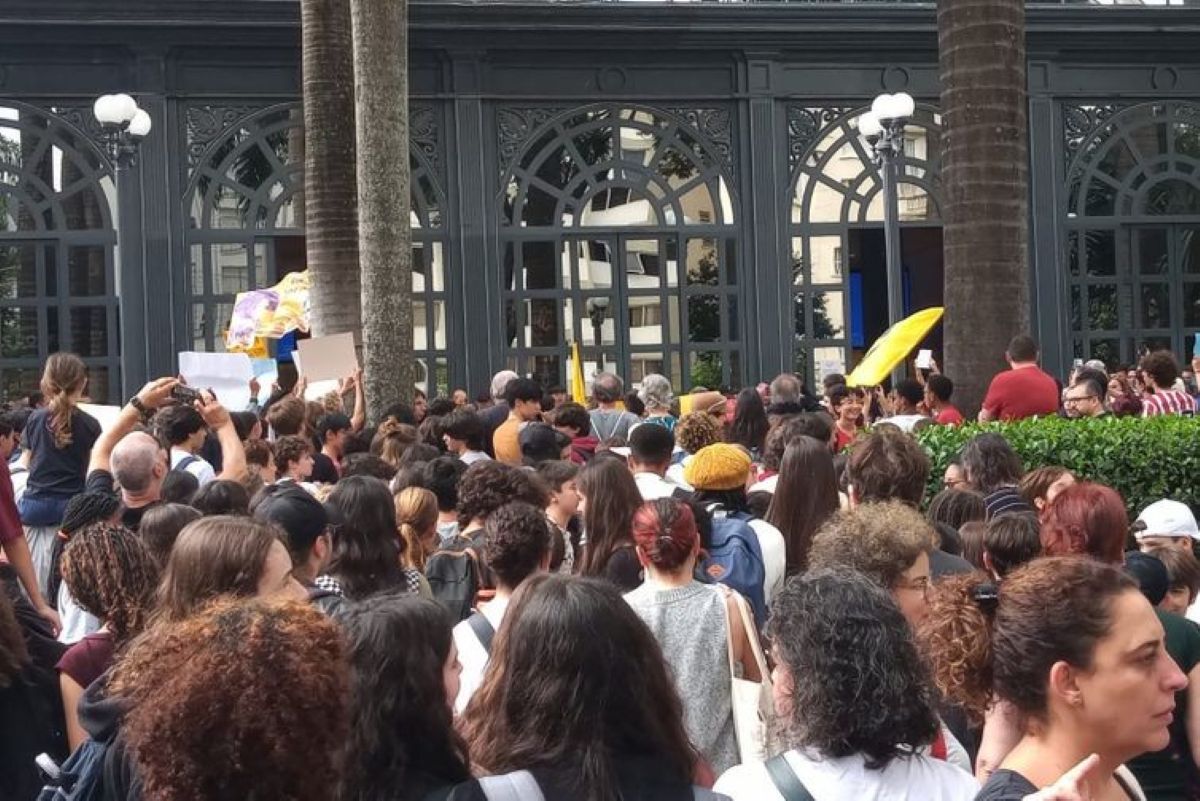 racismo:-defensoria-pede-indenizacao-de-r$-759-mil-a-shopping-de-sp