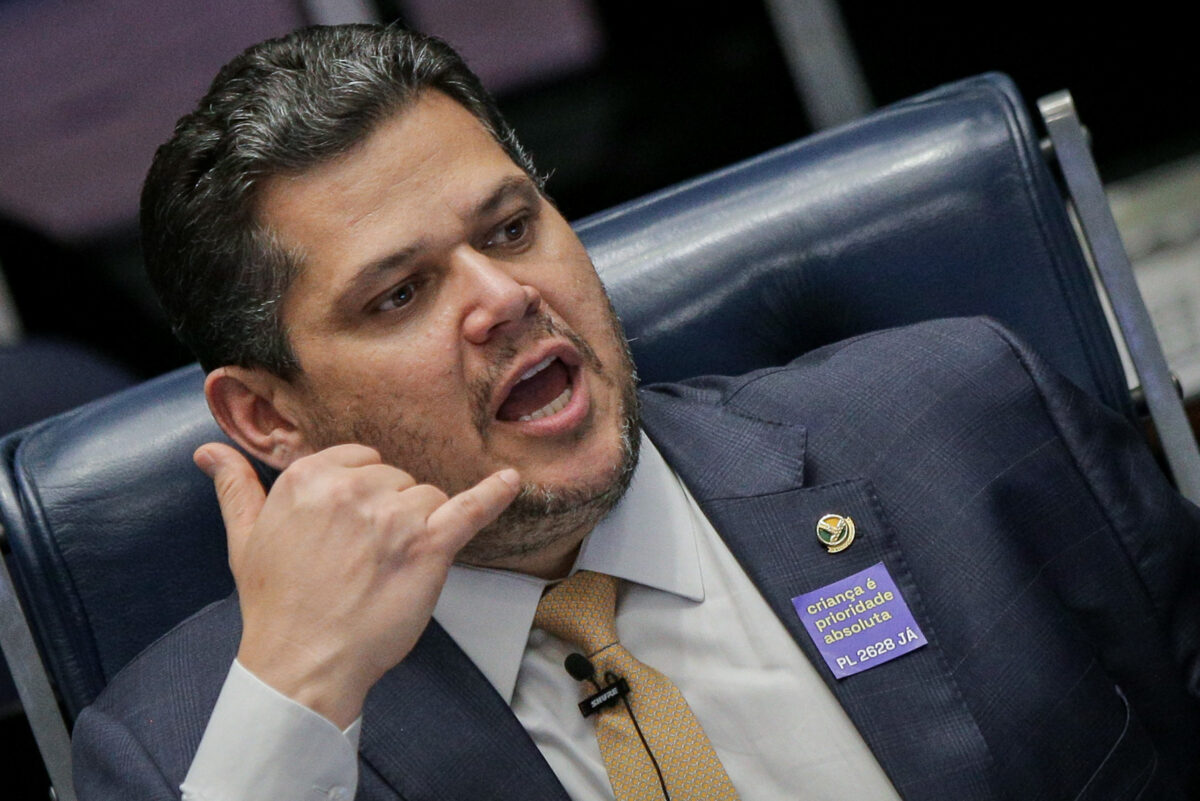 alcolumbre-sobre-indicacao-de-messias-ao-stf:-“o-‘se’-e-complicado”