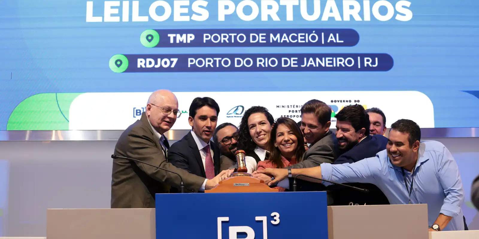 Petrobras e Britto-Macelog vencem leilões portuários em São Paulo