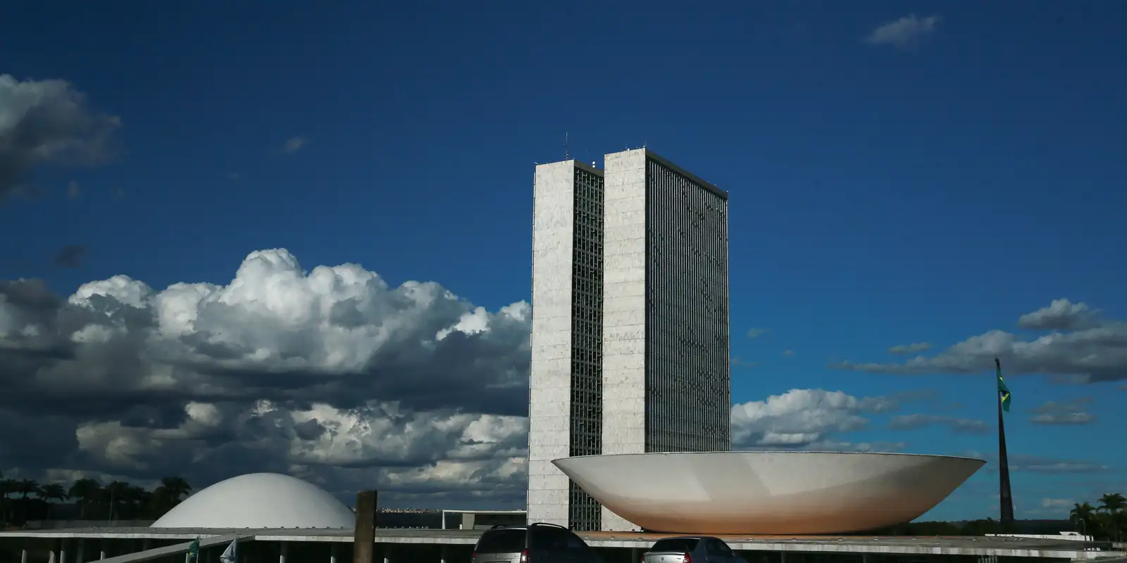 Câmara dos Deputados poderá ter bancada cristã