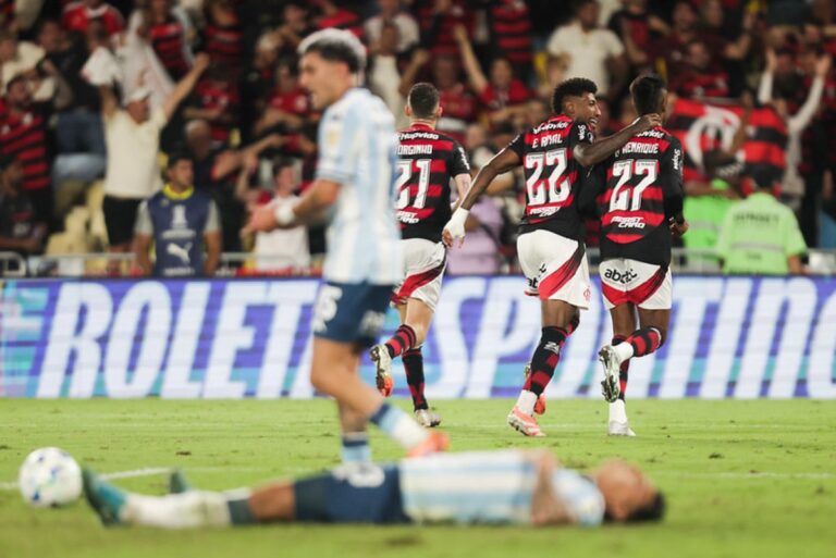 Flamengo mantém tabu de quase 33 anos contra o Racing; entenda