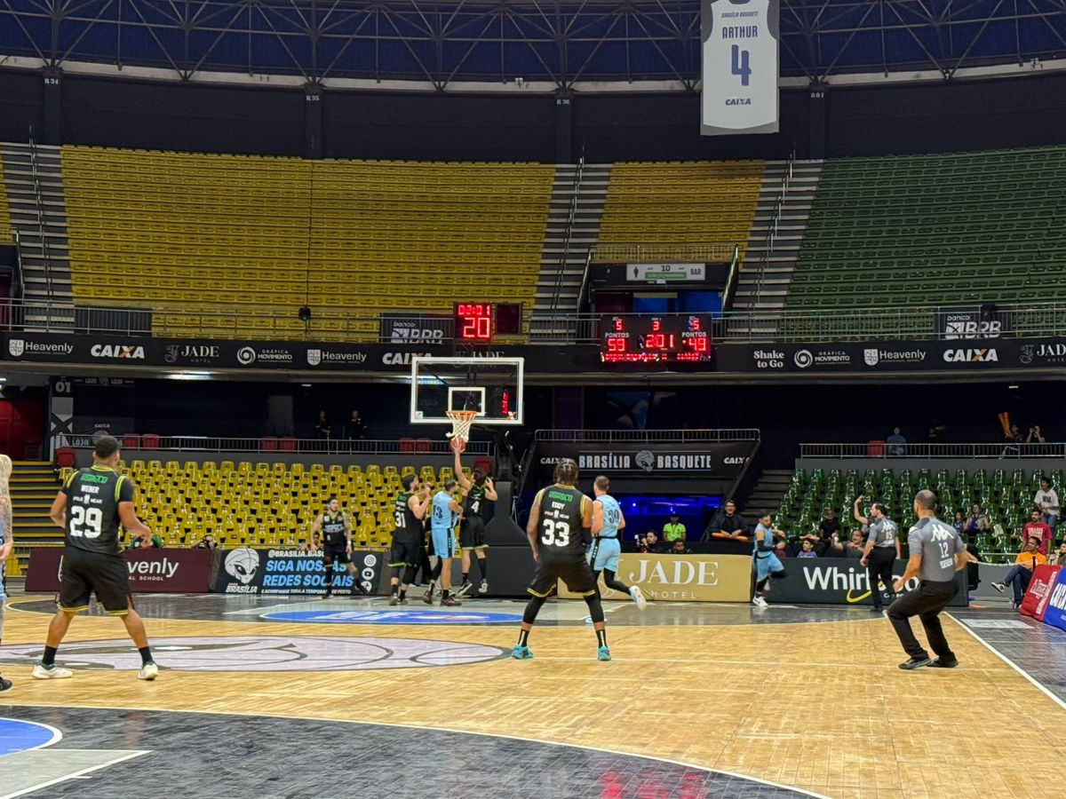 Na estreia do NBB, Brasília Basquete vence Osasco em casa