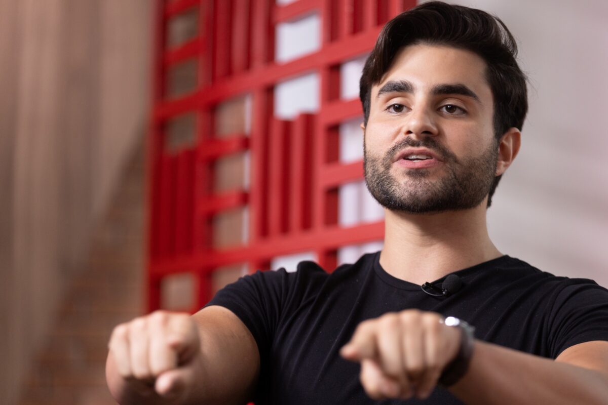 sobrinho-de-dilma-aciona-pgr-contra-flavio-bolsonaro