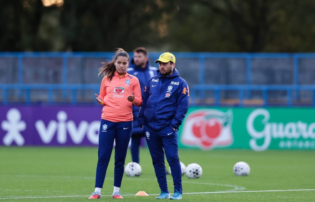 arthur-elias-sobre-amistoso-contra-a-inglaterra:-“elite-do-futebol”